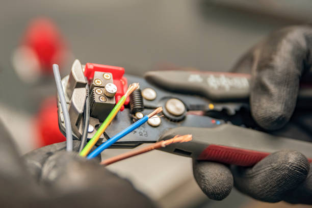 Best Circuit Breaker Repair  in Aquebogue, NY